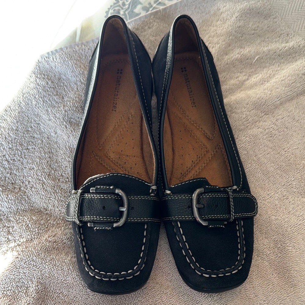 Naturalizer charcoal flats